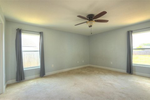 House in Frostproof, Florida 4 bedrooms, 166.85 sq.m. № 2147999 - photo 19