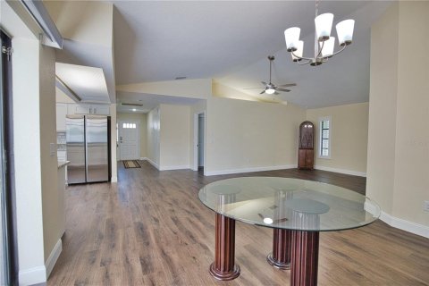 House in Port Charlotte, Florida 3 bedrooms, 222.32 sq.m. № 1426689 - photo 26