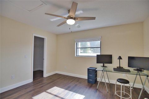 House in Port Charlotte, Florida 3 bedrooms, 222.32 sq.m. № 1426689 - photo 29
