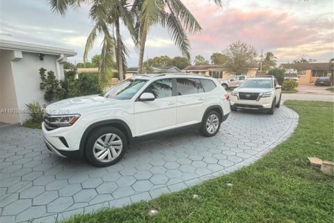 Снять в аренду виллу или дом в Холливуд, Флорида 2 спальни, 119.29м2, № 1991793 - фото 21