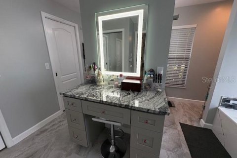 Casa en venta en Bradenton, Florida, 4 dormitorios, 249.07 m2 № 1900664 - foto 27