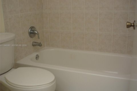 Снять в аренду кондоминиум в Майами, Флорида 1 спальня, 73.11м2, № 2001812 - фото 11