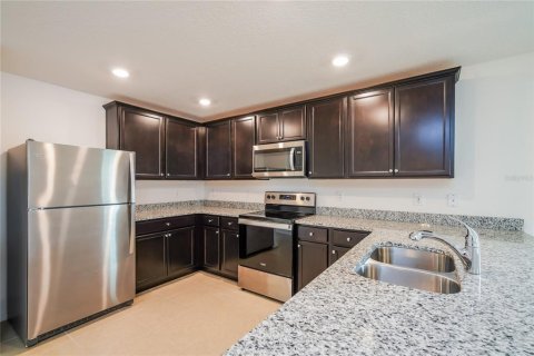 House in Mascotte, Florida 4 bedrooms, 171.96 sq.m. № 1843371 - photo 6