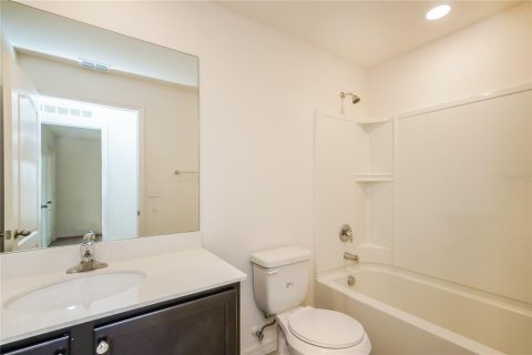 House in Mascotte, Florida 4 bedrooms, 171.96 sq.m. № 1843371 - photo 14