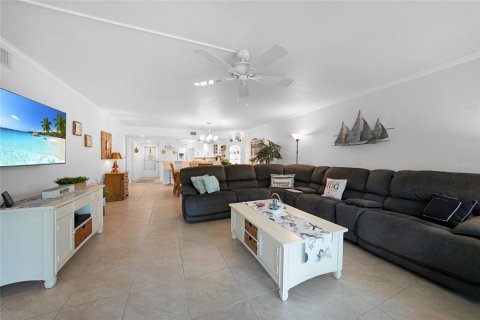Condominio en venta en Punta Gorda, Florida, 2 dormitorios, 129.51 m2 № 1907428 - foto 12