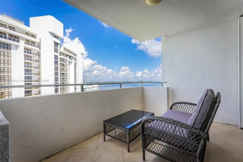 Condominio en alquiler en Miami Beach, Florida, 1 dormitorio, 95.41 m2 № 1929297 - foto 22