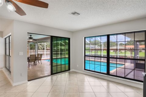 House in Tavares, Florida 3 bedrooms, 160.07 sq.m. № 1686513 - photo 18