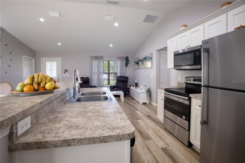 House in Summerfield, Florida 3 bedrooms, 97.83 sq.m. № 2095729 - photo 7