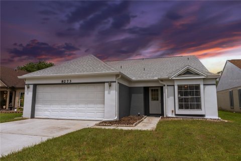 Снять в аренду виллу или дом в Орландо, Флорида 7 комнат, 130.43м2, № 1917535 - фото 1