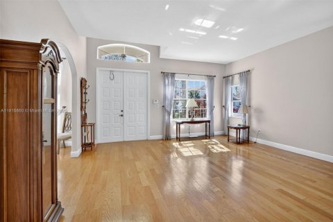 Купить виллу или дом в Пемброк-Пайнс, Флорида 4 спальни, 201.78м2, № 1970870 - фото 10