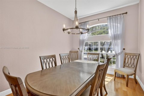 Купить виллу или дом в Пемброк-Пайнс, Флорида 4 спальни, 201.78м2, № 1970870 - фото 4