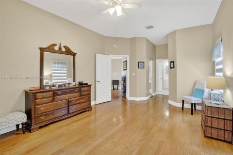 Купить виллу или дом в Пемброк-Пайнс, Флорида 4 спальни, 201.78м2, № 1970870 - фото 27