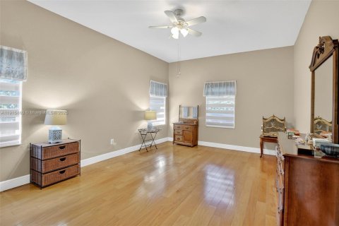 Купить виллу или дом в Пемброк-Пайнс, Флорида 4 спальни, 201.78м2, № 1970870 - фото 25