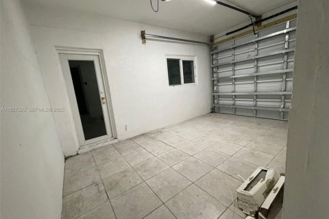 Casa en alquiler en Dania Beach, Florida, 2 dormitorios, 75.44 m2 № 1986245 - foto 6