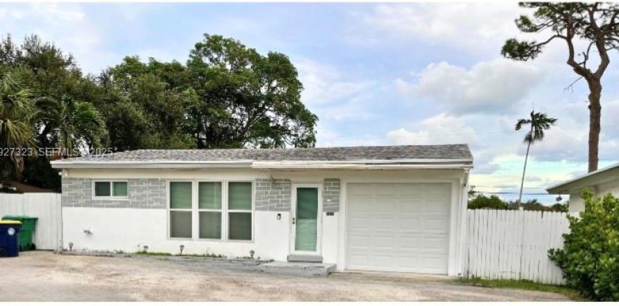 Casa en Dania Beach, Florida 2 dormitorios, 75.44 m2 № 1986245