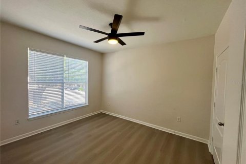 Touwnhouse à louer à Tampa, Floride: 2 chambres, 109.16 m2 № 2115386 - photo 17