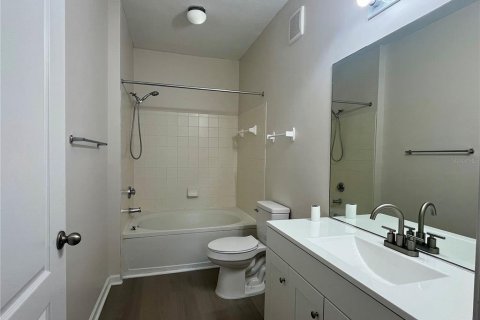Touwnhouse à louer à Tampa, Floride: 2 chambres, 109.16 m2 № 2115386 - photo 16