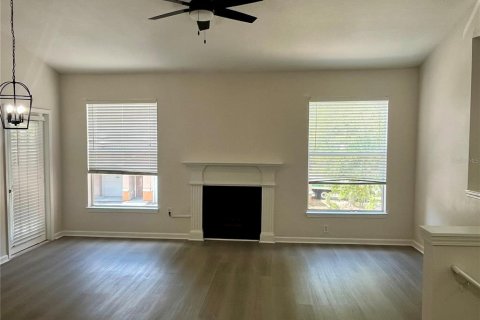 Touwnhouse à louer à Tampa, Floride: 2 chambres, 109.16 m2 № 2115386 - photo 8