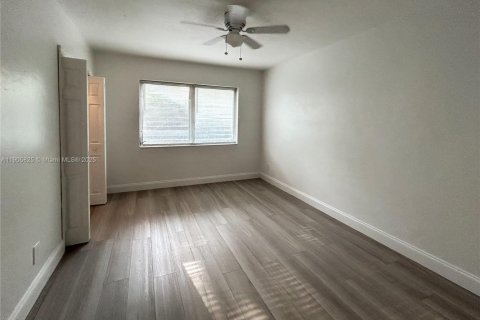 Appartement à louer à Miami, Floride: 1 chambre, 590.86 m2 № 1956290 - photo 10