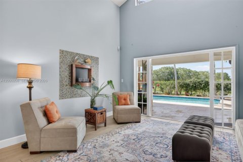 House in Davie, Florida 3 bedrooms, 194.35 sq.m. № 2064970 - photo 8