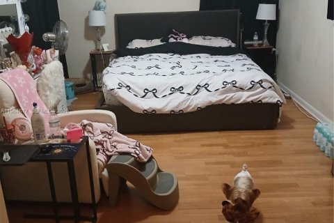 Casa en venta en Cutler Bay, Florida, 4 dormitorios, 182.74 m2 № 2029917 - foto 8