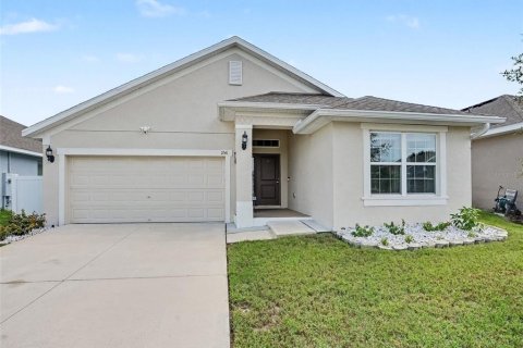 Casa en Winter Haven, Florida 3 dormitorios, 159.79 m2 № 2373970