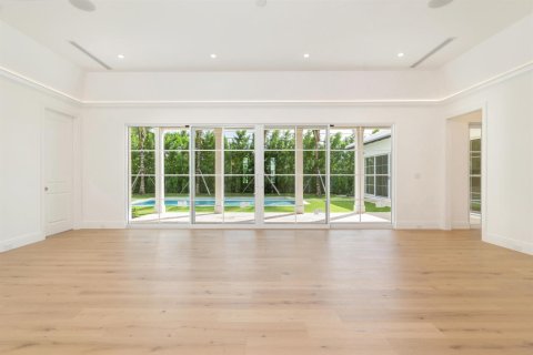 Villa ou maison à vendre à West Palm Beach, Floride: 5 chambres, 427.16 m2 № 2410990 - photo 12