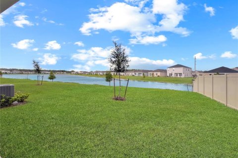 House in Saint Cloud, Florida 4 bedrooms, 204.57 sq.m. № 1857628 - photo 12