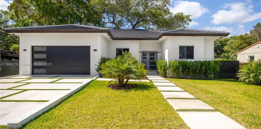 Дом в Бискейн-Парк, Флорида 4 спальни, 163.69м2 № 1957751