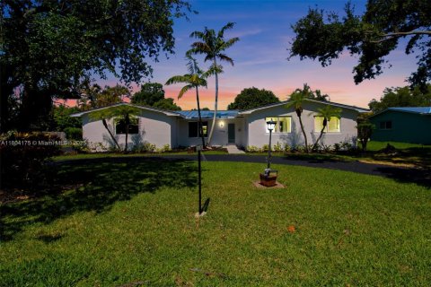 Casa en venta en Palmetto Bay, Florida, 3 dormitorios, 163.88 m2 № 1700906 - foto 3