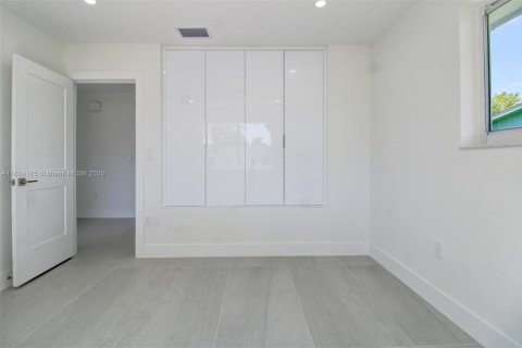 Casa en venta en Palmetto Bay, Florida, 3 dormitorios, 163.88 m2 № 1700906 - foto 21