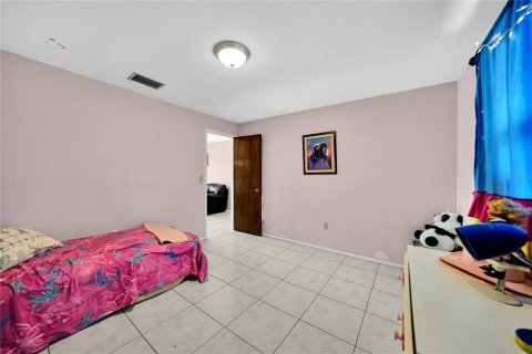 House in Port Charlotte, Florida 4 bedrooms, 199.18 sq.m. № 1421951 - photo 28