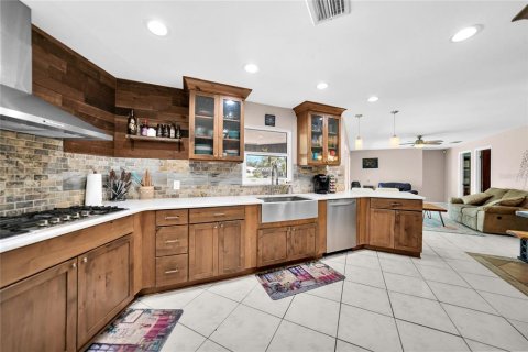 House in Port Charlotte, Florida 4 bedrooms, 199.18 sq.m. № 1421951 - photo 12