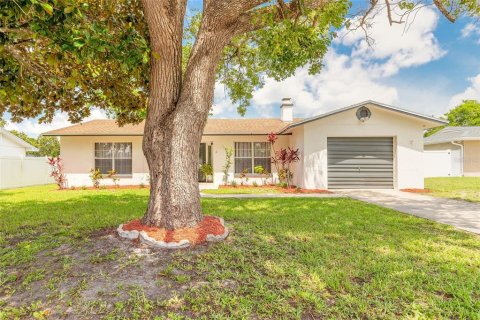 Casa en venta en Port Orange, Florida, 3 dormitorios, 188.31 m2 № 1778645 - foto 1