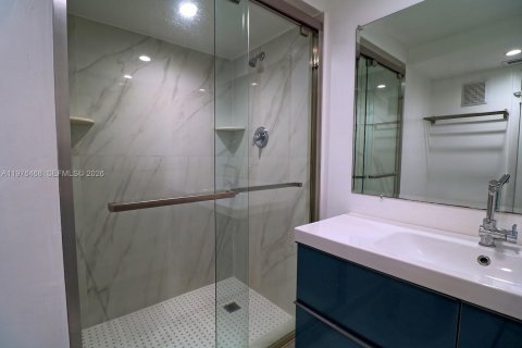 Снять в аренду кондоминиум в Уэстон, Флорида 2 спальни, 114.73м2, № 2042884 - фото 17