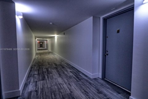 Снять в аренду кондоминиум в Уэстон, Флорида 2 спальни, 114.73м2, № 2042884 - фото 18