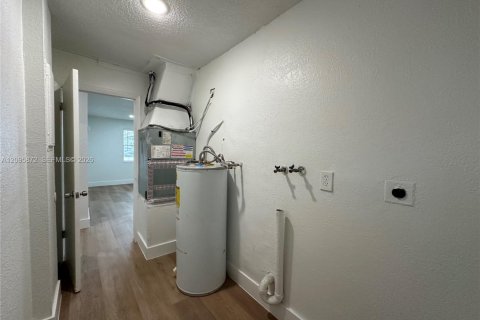 Appartement à louer à Hallandale Beach, Floride: 2 chambres № 2385082 - photo 26
