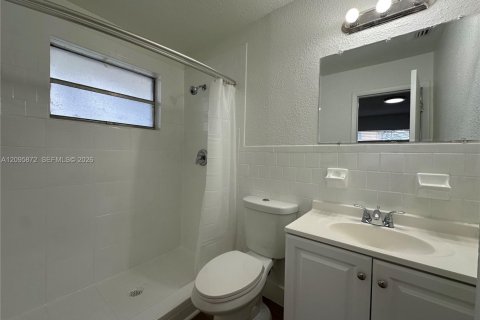 Appartement à louer à Hallandale Beach, Floride: 2 chambres № 2385082 - photo 22