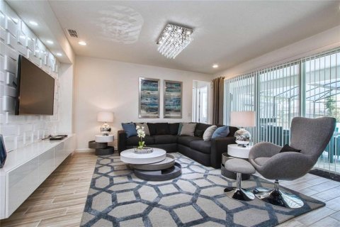 Villa ou maison à vendre à Kissimmee, Floride: 6 chambres, 318.28 m2 № 1734367 - photo 6
