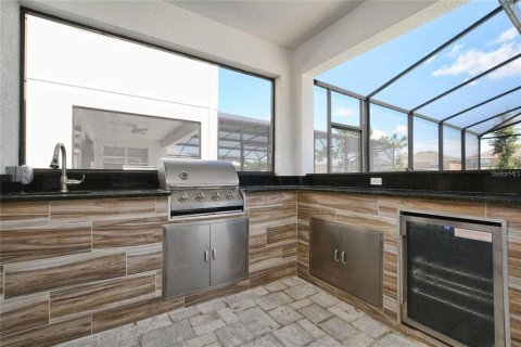 Villa ou maison à vendre à Kissimmee, Floride: 6 chambres, 318.28 m2 № 1734367 - photo 10