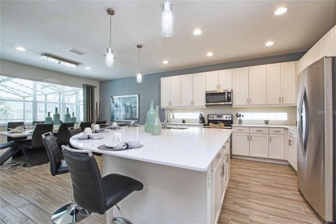 Villa ou maison à vendre à Kissimmee, Floride: 6 chambres, 318.28 m2 № 1734367 - photo 17