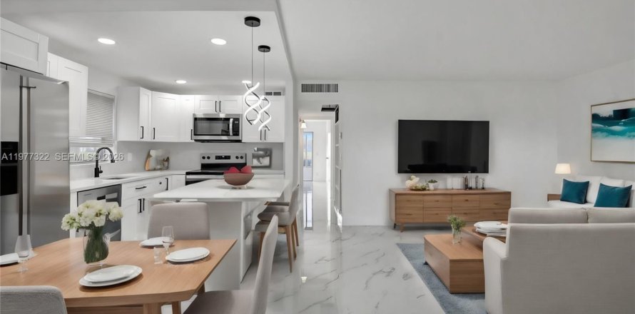 Condo in Delray Beach, Florida, 2 bedrooms  № 2041675