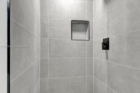 Condo in Delray Beach, Florida, 2 bedrooms  № 2041675 - photo 16