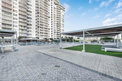 Condo in Aventura, Florida, 3 bedrooms  № 1859790 - photo 25