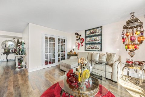 Condo in Aventura, Florida, 3 bedrooms  № 1859790 - photo 9