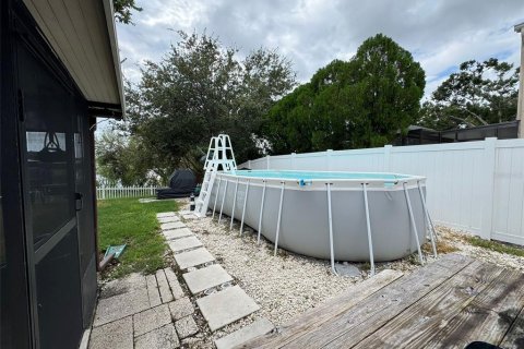 House in Tampa, Florida 3 bedrooms, 110.18 sq.m. № 1901845 - photo 27