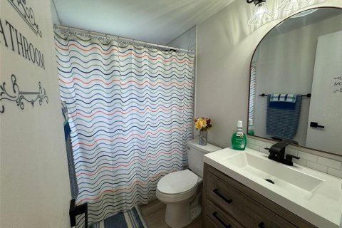 House in Tampa, Florida 3 bedrooms, 110.18 sq.m. № 1901845 - photo 11