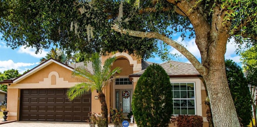 Villa ou maison à Davenport, Floride 3 chambres, 157.28 m2 № 2422668