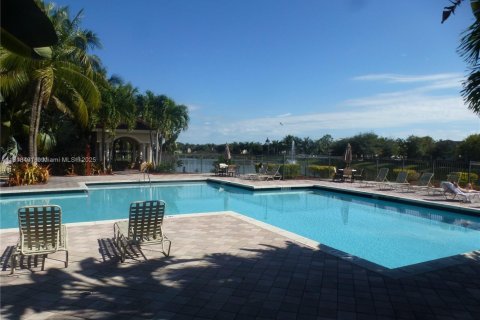 Condo in Miramar, Florida, 3 bedrooms  № 1788457 - photo 18