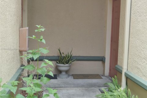 Condo in Miramar, Florida, 3 bedrooms  № 1788457 - photo 3